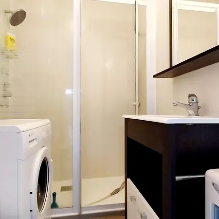 Confortable Avec Wifi, Parfait Pour 2 Personnes - Fr-1-553-297 Apartman