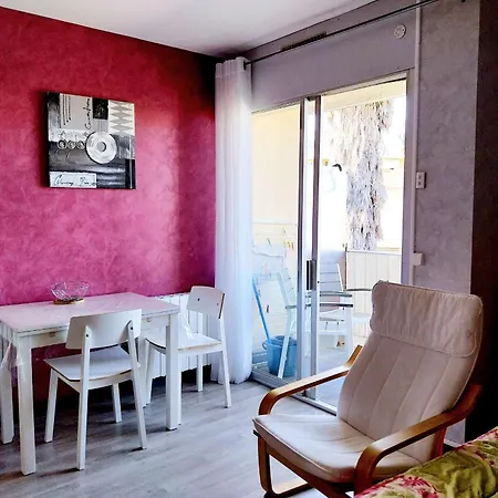Confortable Avec Wifi, Parfait Pour 2 Personnes - Fr-1-553-297